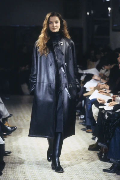 Look 32